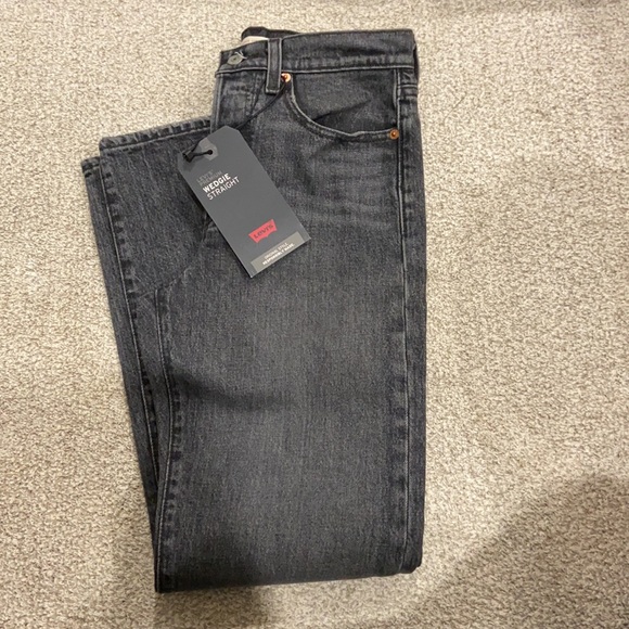 Levi's® Premium WEDGIE FIT STRAIGHT WOMEN'S JEANS - Picture 3 of 16